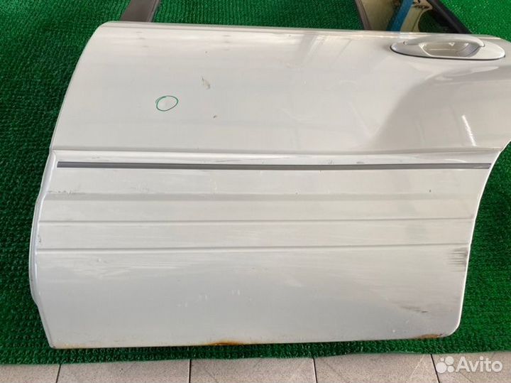 Дверь лев. зад. Toyota Land cruiser, Lx470