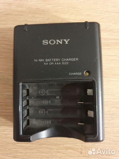 Зарядное устр-во для батареек аа, ааа, Sony, BS-CS