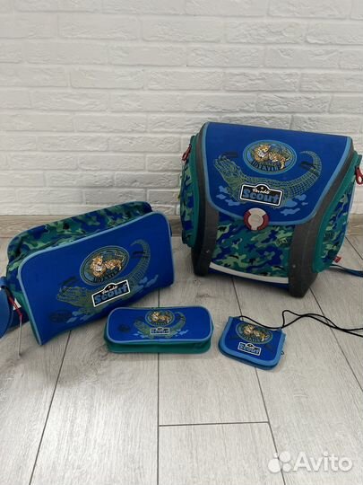 Ранец школьный, спортивная сумка, пенал, кошелек