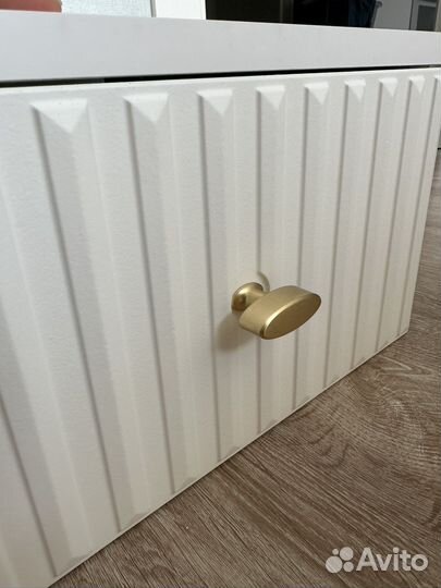 Полка настенная белая новая