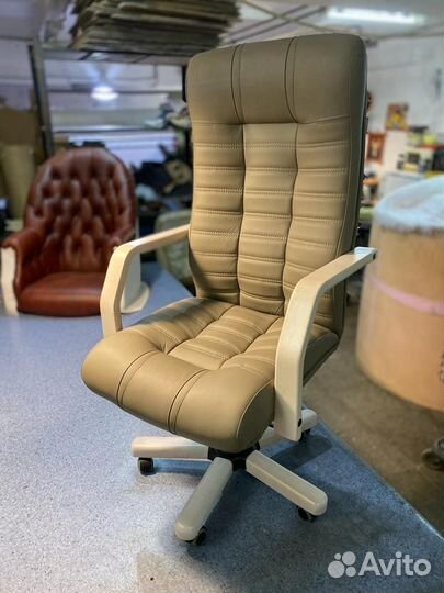 Компьютерное кресло