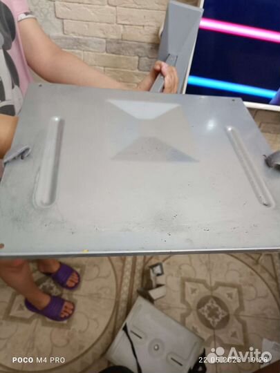 Дежатель для телевизора настенная