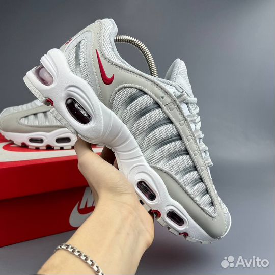 Кроссовки Nike Air Max tailwind 4