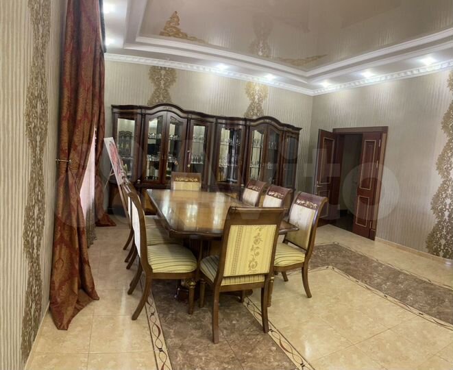 Дом 335 м² на участке 6 сот.