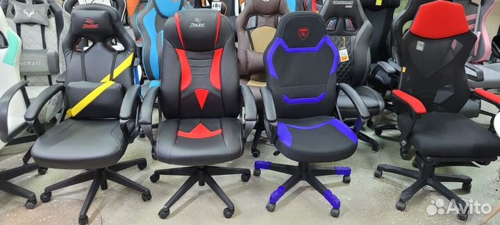 Игровое компьютерное кресло