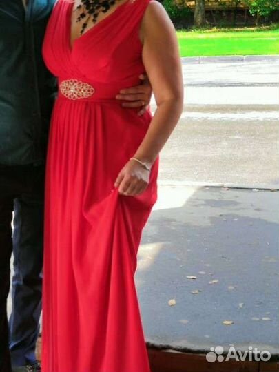 Вечернее красное платье 48.50