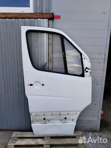 Дверь передняя правая Mercedes Sprinter 906 OM651