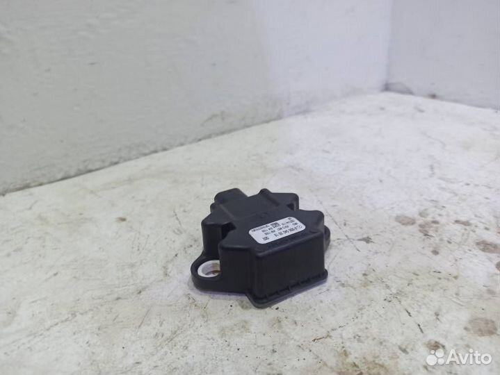 Датчик ускорения Мерседес