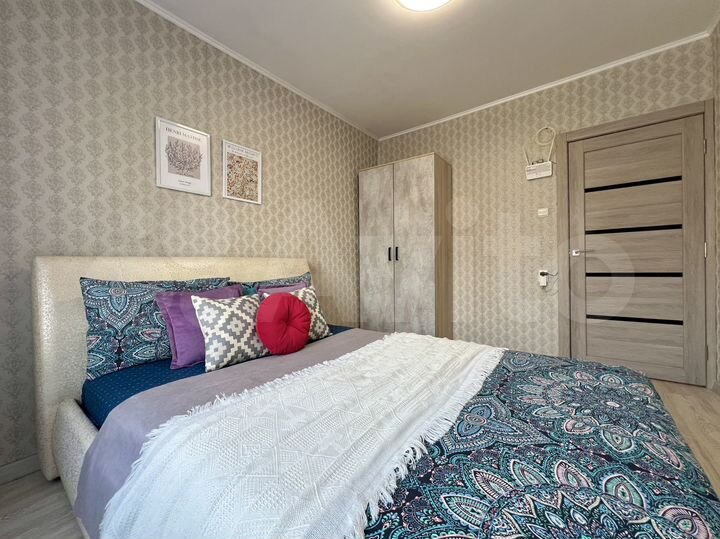 2-к. квартира, 53 м², 1/9 эт.