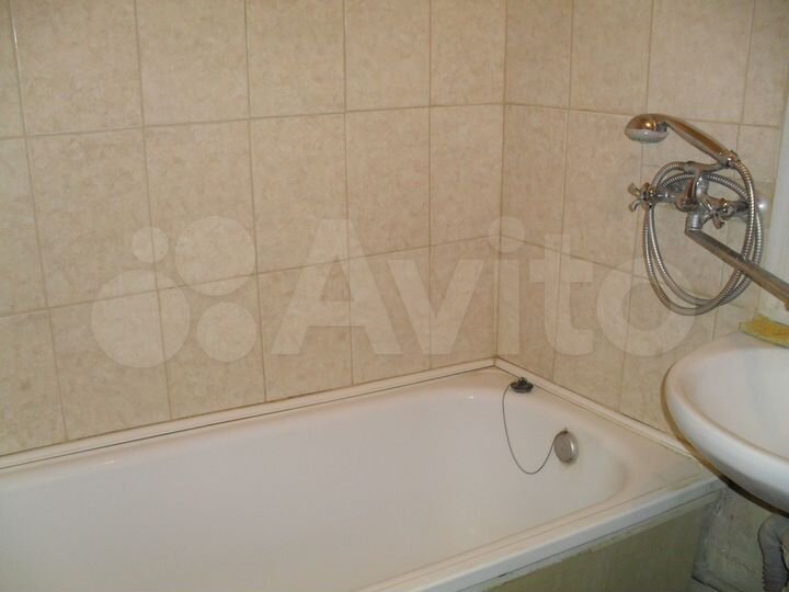 3-к. квартира, 52 м², 3/9 эт.