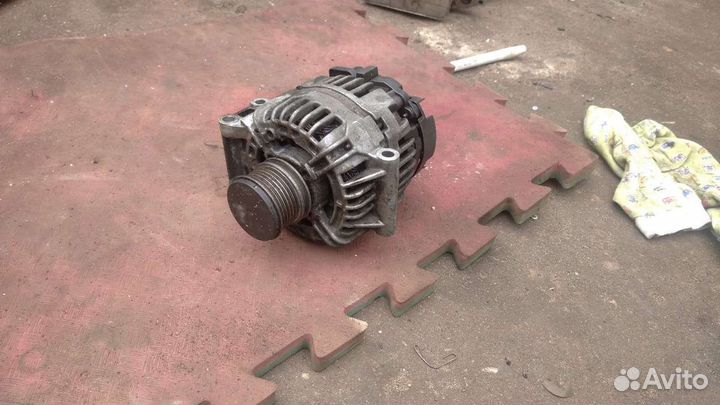Генератор. Renault Scenic 1. Двигатель 1.6