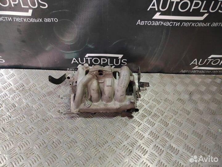 Впускной коллектор Opel Astra G Z16SE