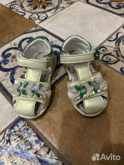 Сандалии для девочки 23 размер