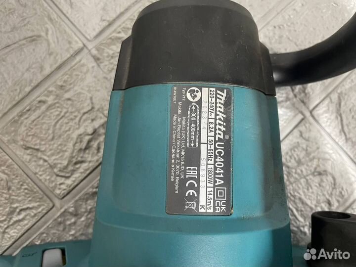 Электрическая цепная пила Makita UC4041A