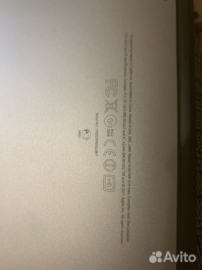 Мак бук air 13 / 2011г