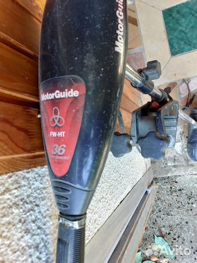 Электромотор MotorGuide 12 v лодочный бу