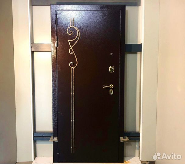 Дверь металлическая