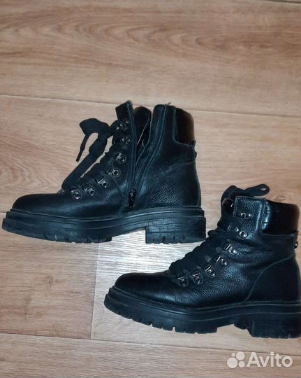 Ботинки женские