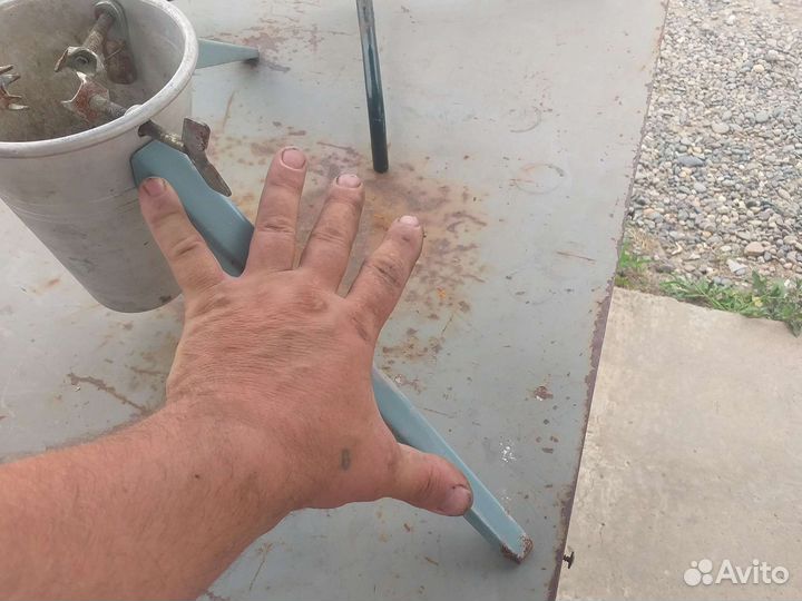 Подставка под елку