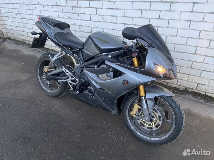 Triumph Daytona 675