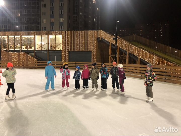 Тренер по фигурному катанию