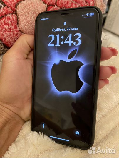 Телефон iPhone 10