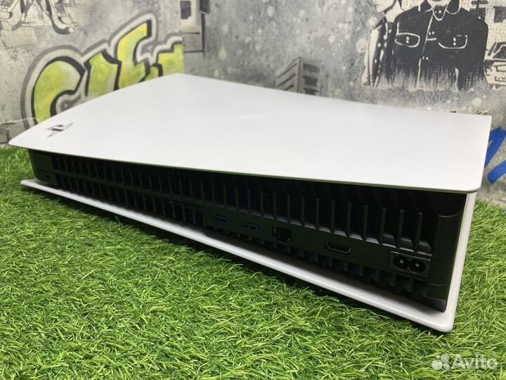 PlayStation 5 с дисководом 825GB SSD