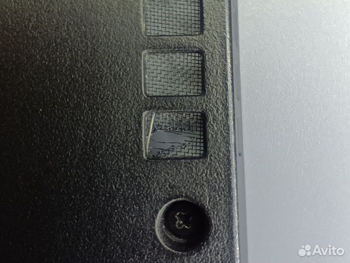 Поддон (нижняя крышка) Lenovo ThinkPad T570 (повре