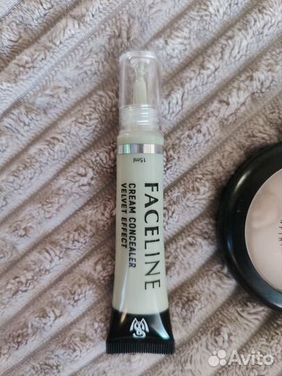 Пудра, консилер Mac, la roshe