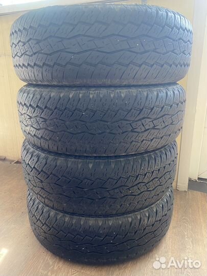 Toyo Open Country A/T Plus 215/65 R16