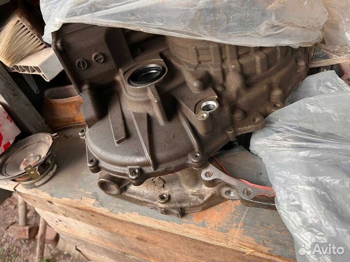 Вариатор Nissan Juke, в разобранном виде, сломаный