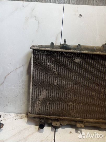 Радиатор основной Nissan Sunny Y10 1991 NET