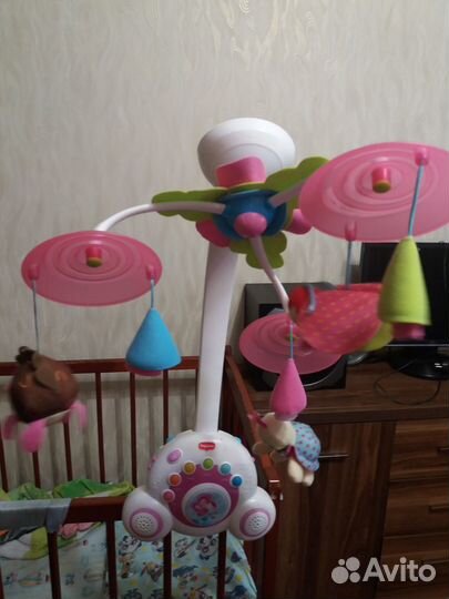 Музыкальная карусель на кроватку