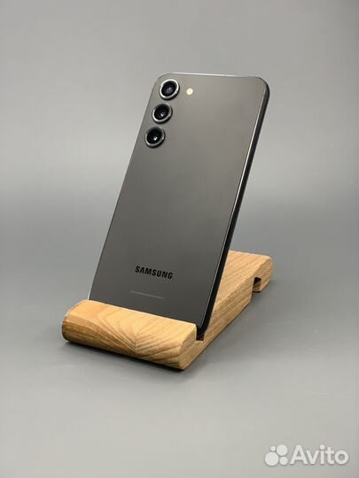 Samsung Galaxy S23, 8/512 ГБ