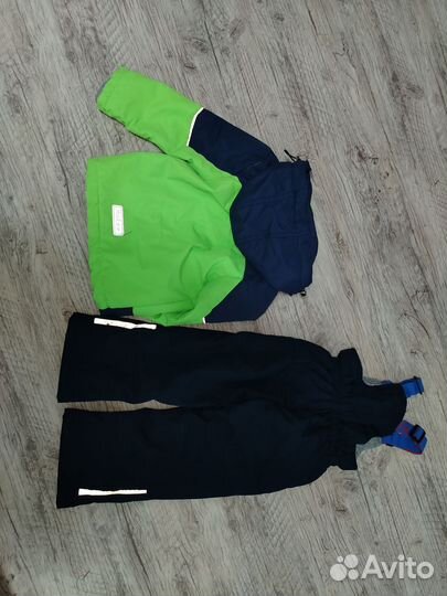 Продам демисезонный комплект на мальчика