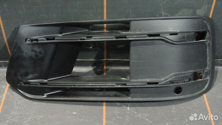 Решетка бампера переднего левая для Audi Q7 4M