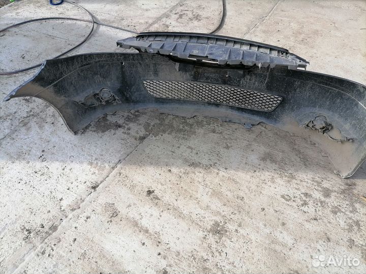 Бампер передний мазда MPV 2001 г