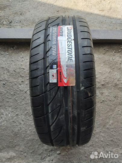 Bridgestone Potenza RE002 Adrenalin 215/55 R16 93W