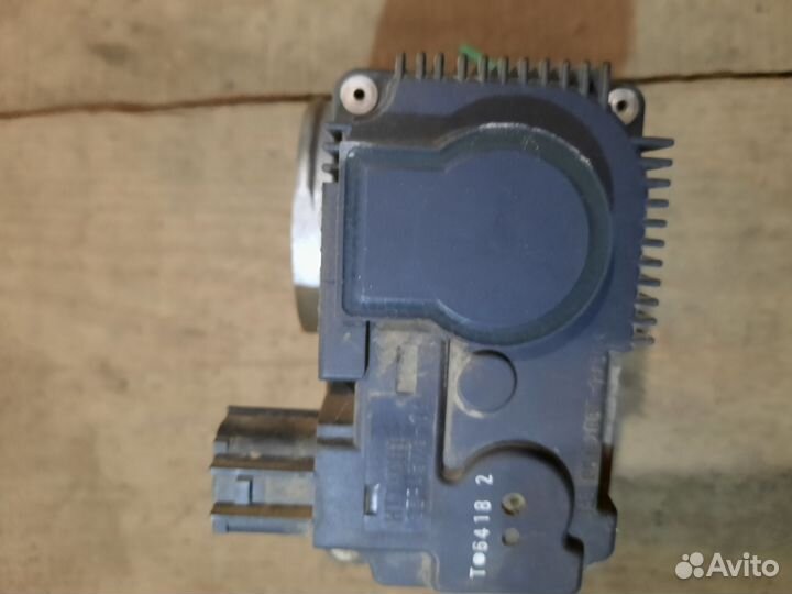 Дросельная заслонка