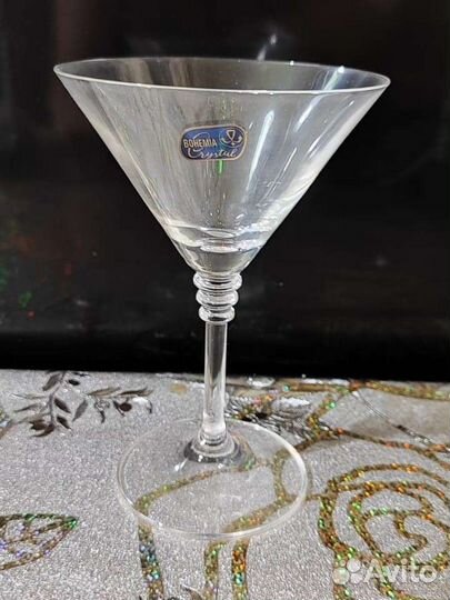 Бокалы под мартини