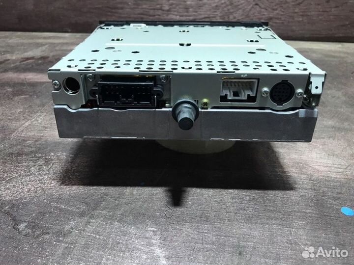 Магнитола Mitsubishi Space Wagon N94W 4G64 2003