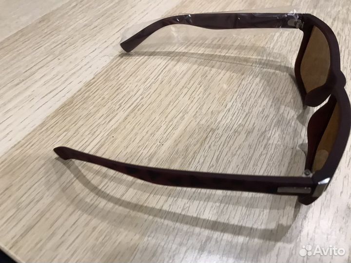 Солнцезащитные очки