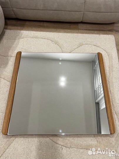 Зеркало с рамой из массива