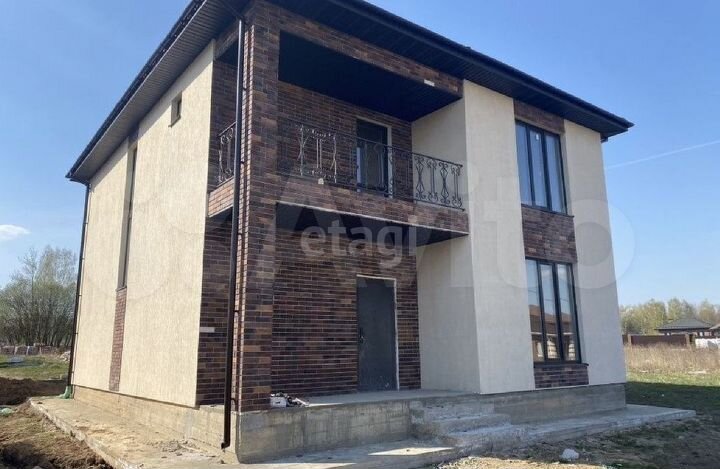 Коттедж 175 м² на участке 7 сот.