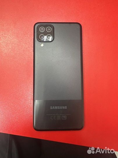 Samsung Galaxy A20, 3/32 ГБ