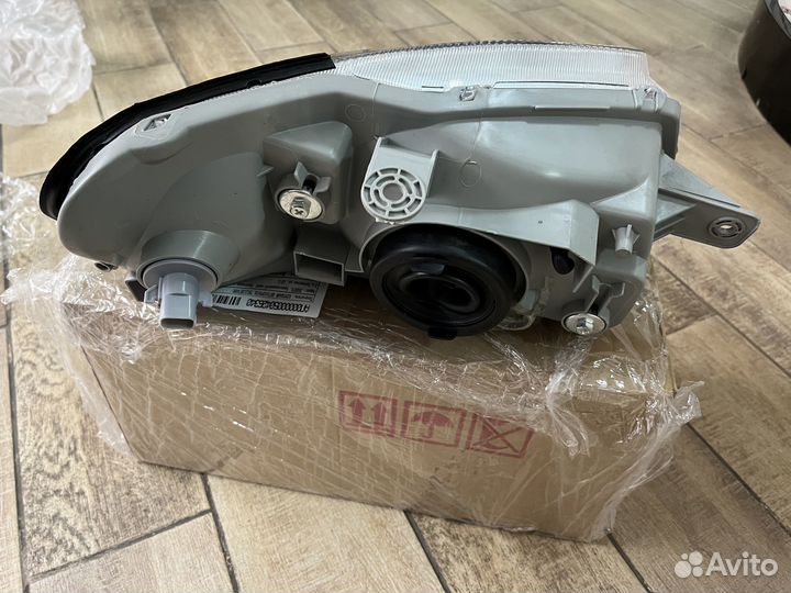 Фара левая Hyundai Accent Тагаз