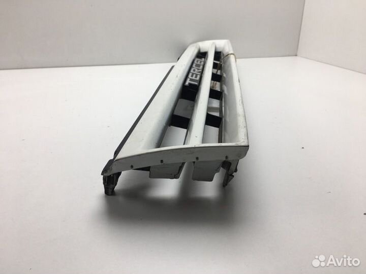 Решетка радиатора Toyota Tercel EL30 2E 1990