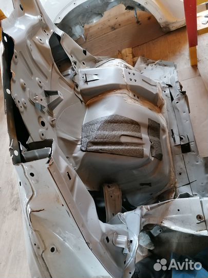 Крыло заднее левое и правое nissan murano Z 52