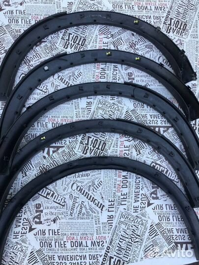 Расширитель крыла задний ниссан жук левый правый