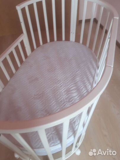 Кровать круглая/овальная с матрасами и бельем